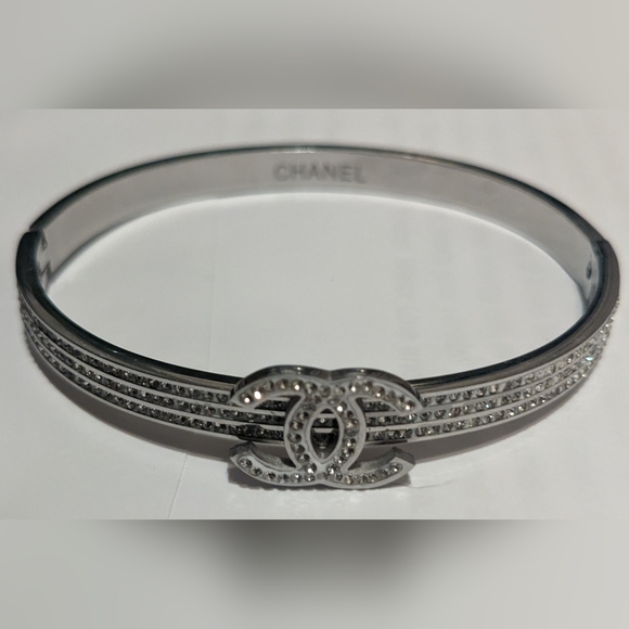 Chanel® Authentic Costume Jewelry Bracelet - Picture 1 of 5